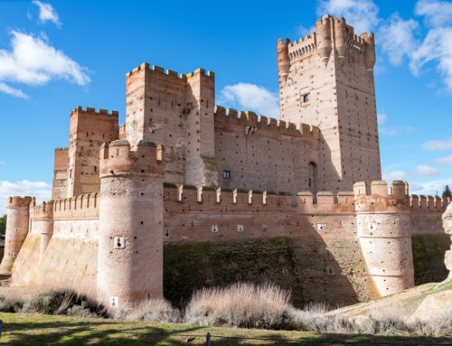 Sobrevolando la historia: castillos y fortalezas que impresionan desde las alturas